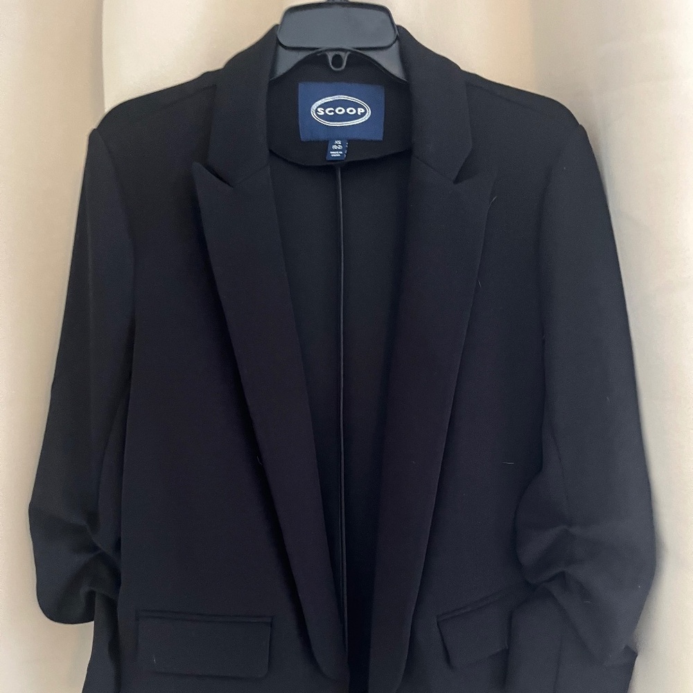 SCOOP black blazer